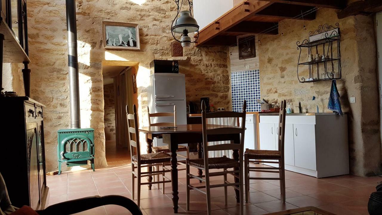ホテル La Ferme De Kerhors Tréméoc エクステリア 写真