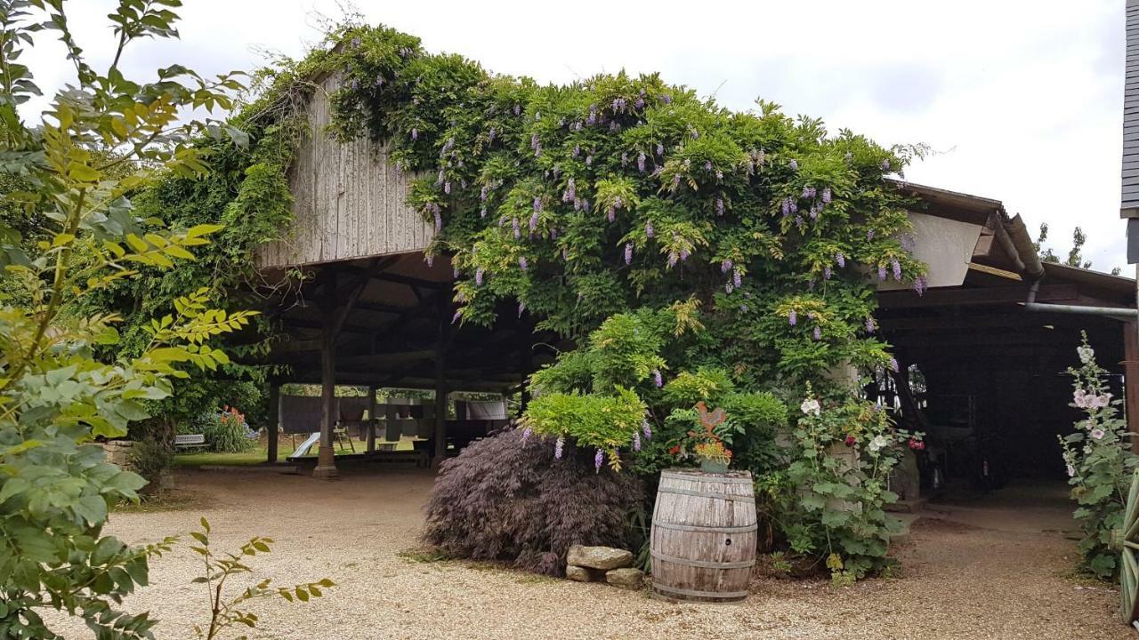ホテル La Ferme De Kerhors Tréméoc エクステリア 写真